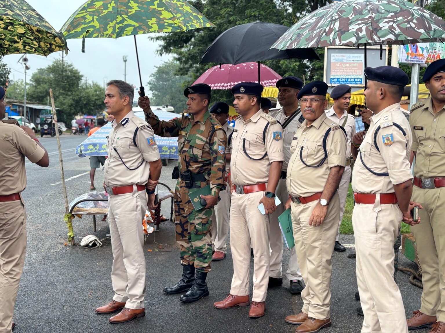 सुरक्षा और ट्रैफिक को लेकर IG ने दिए सख्त निर्देश, अधिकारियों के साथ किया मेला स्थल का निरीक्षण