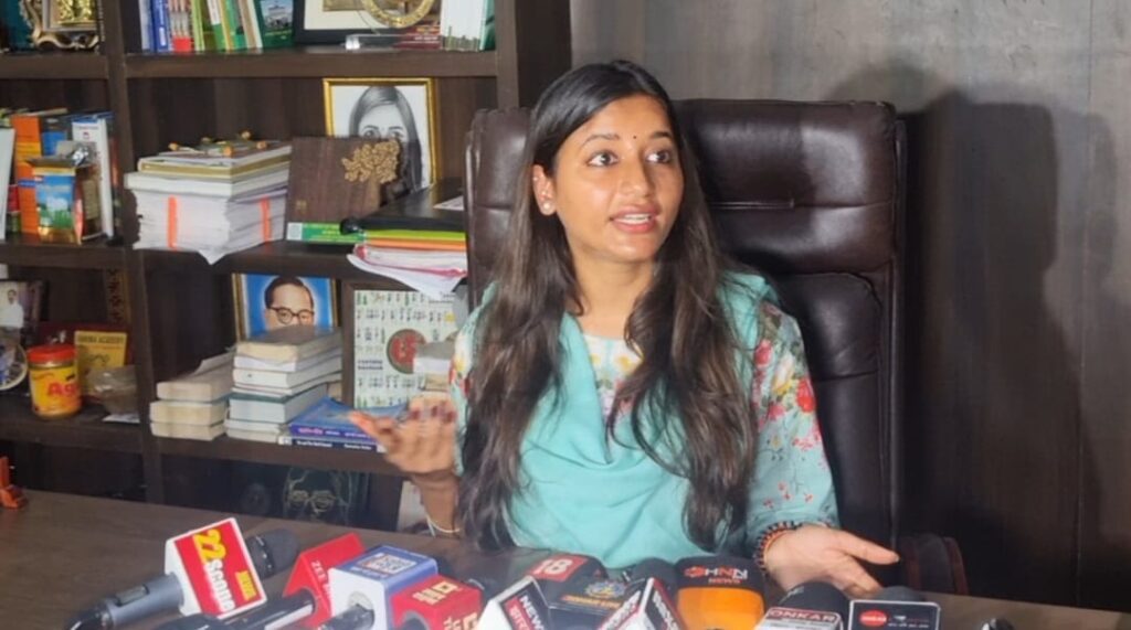 कॉर्पोरेट-प्रशासनिक गठजोड़ पर अंबा का वार, बोलीं-“कोयलांचल के संसाधन लूटे जा रहे हैं”