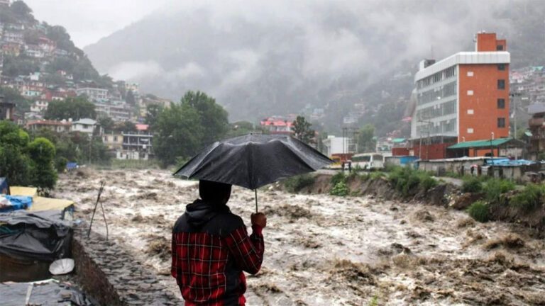 उत्तराखंड में 174 मिमी बारिश से मचा हाहाकार, नाउकास्ट बुलेटिन जारी