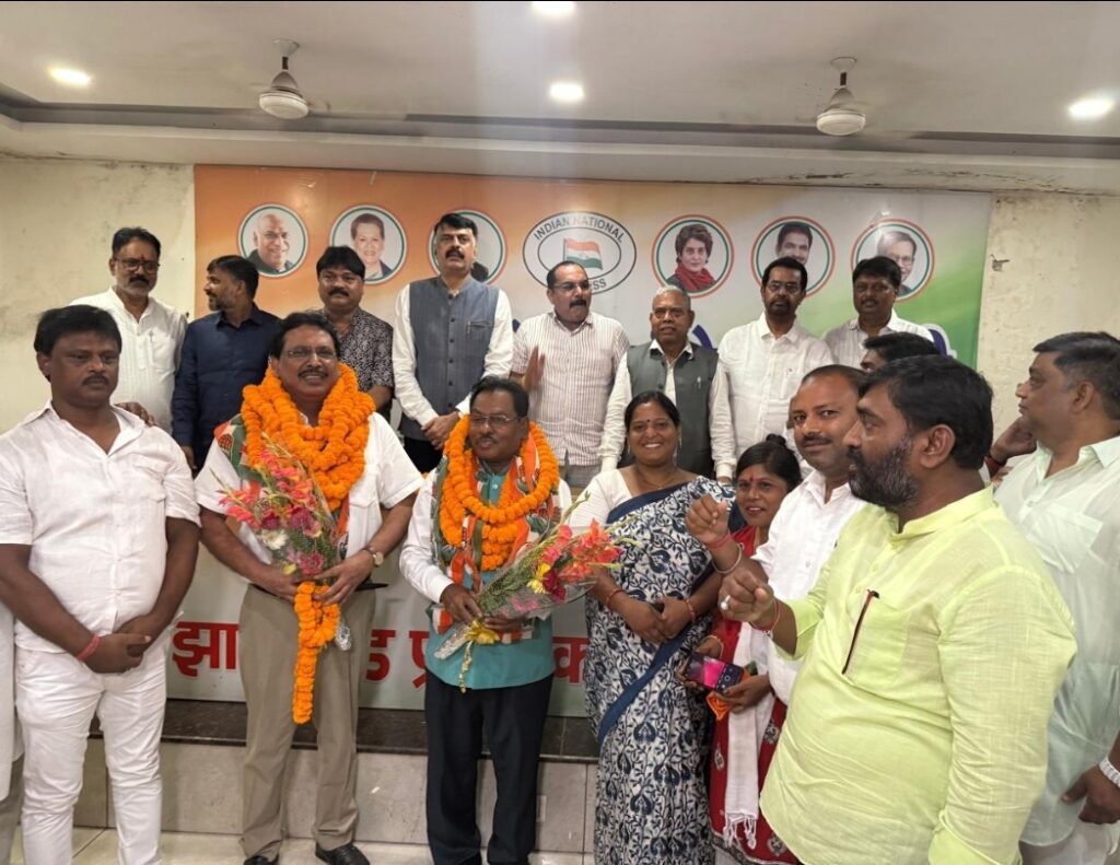 झारखंड के पूर्व अपर सचिव डॉ. अवध नारायण प्रसाद कांग्रेस में शामिल, बने नेशनल एजुकेशन कांग्रेस के प्रदेश अध्यक्ष