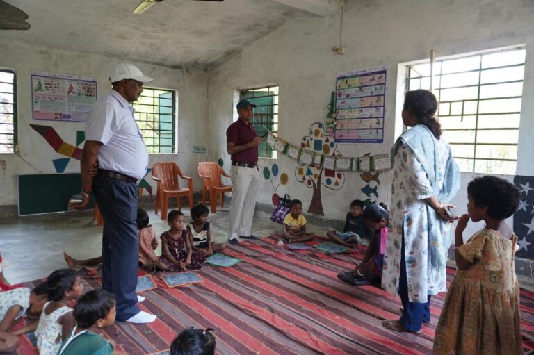 उपायुक्त ने चाकुलिया में किया जोरदार निरीक्षण, जनता तक पहुंचेगा हर सरकारी लाभ
